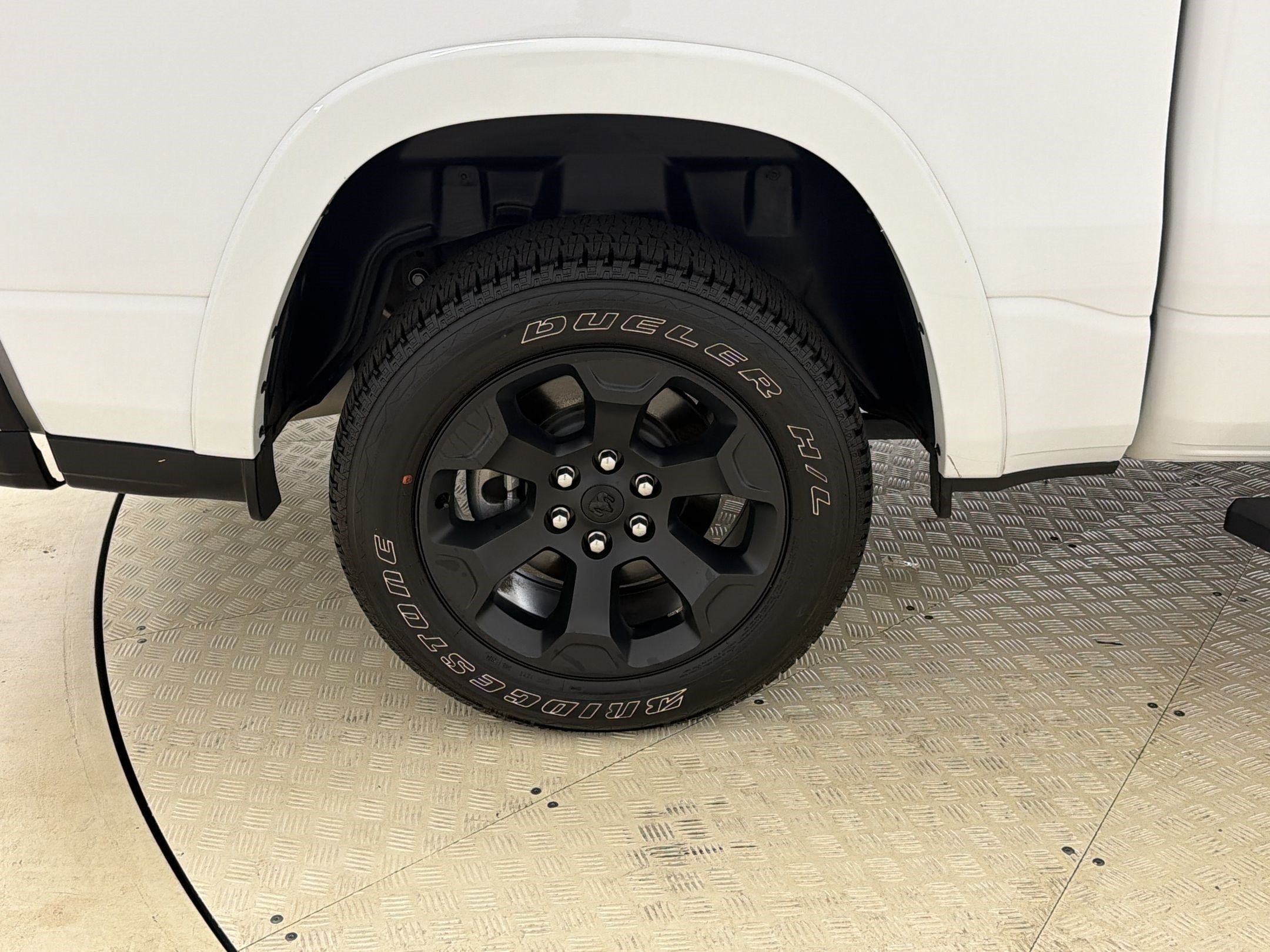 Used 2025 RAM 1500 Big Horn AWD/4WD image 12