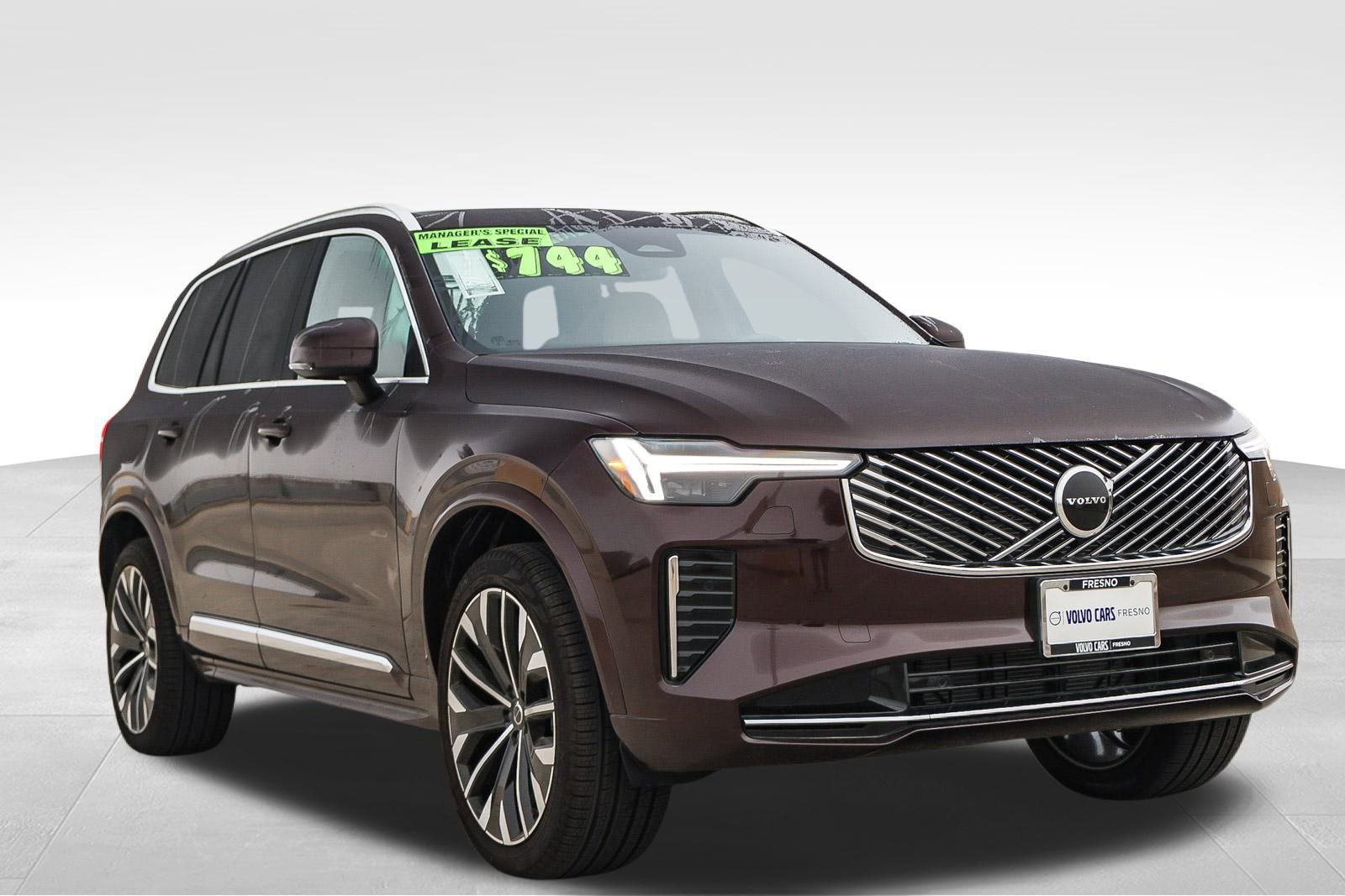New 2025 Volvo XC90 B6 Core w/ Climate Package image 3