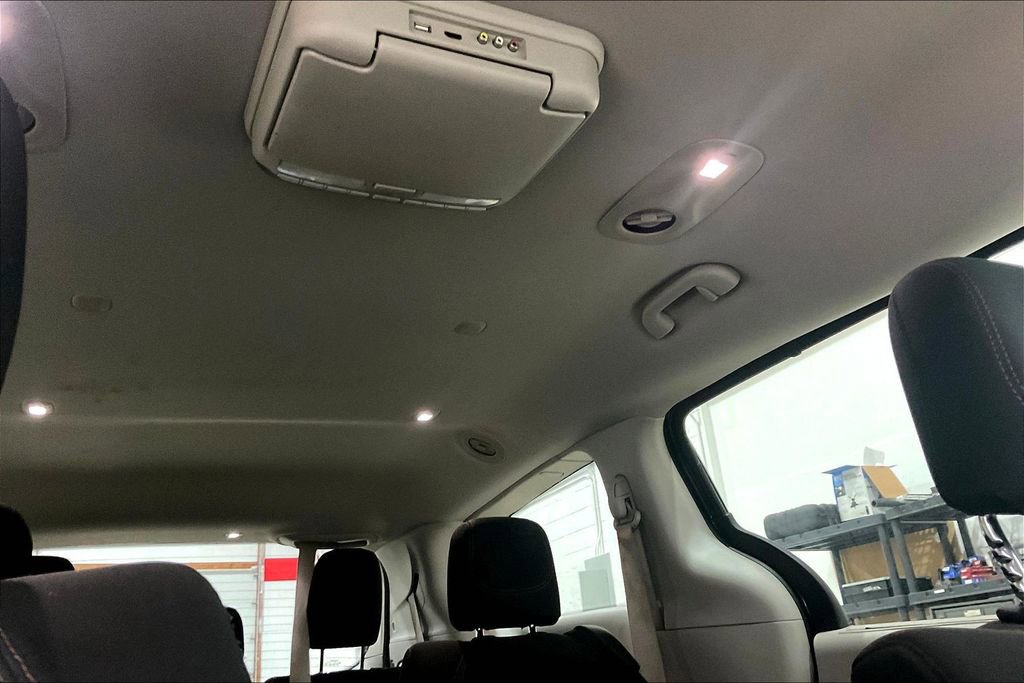 Used 2018 Chrysler Pacifica Touring Plus image 22