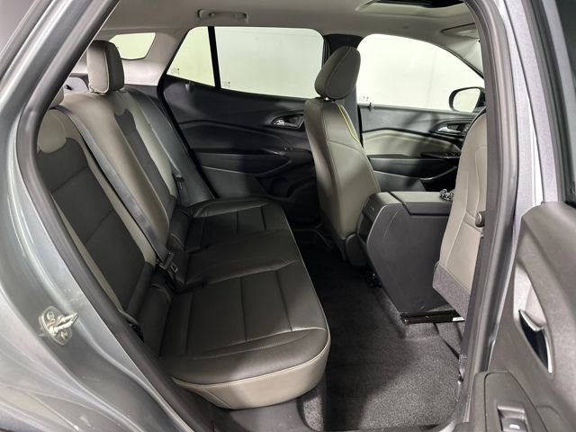 Used 2024 Chevrolet Trax ACTIV w/ Sunroof Package image 27