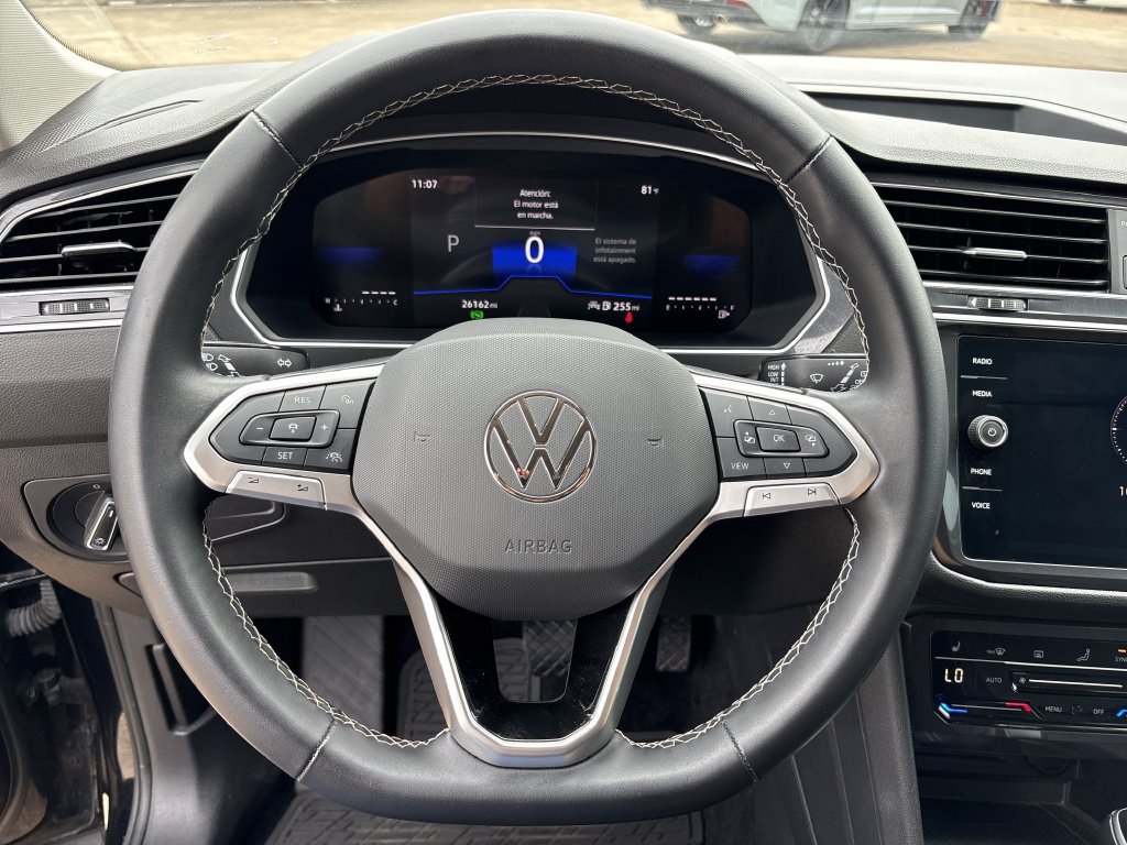 Used 2024 Volkswagen Tiguan SE FWD image 18