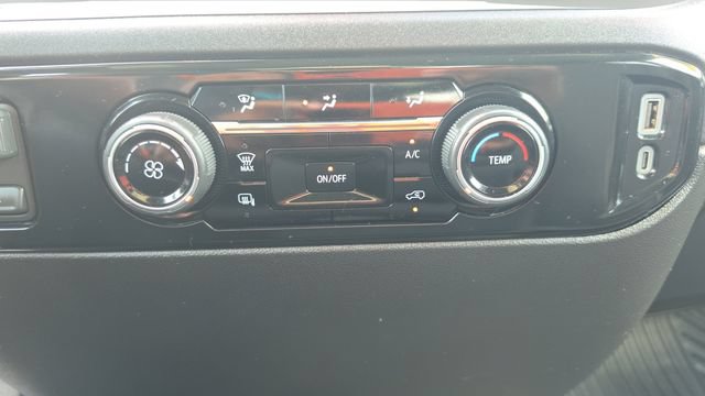 Used 2026 Chevrolet Silverado 2500 LT AWD/4WD image 18