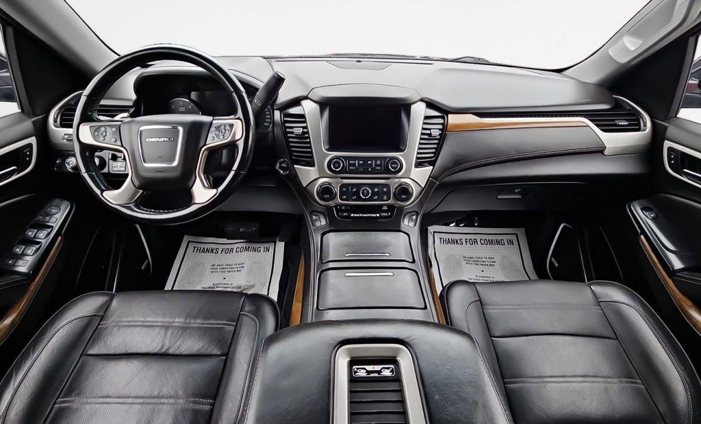 Used 2019 GMC Yukon XL Denali image 17