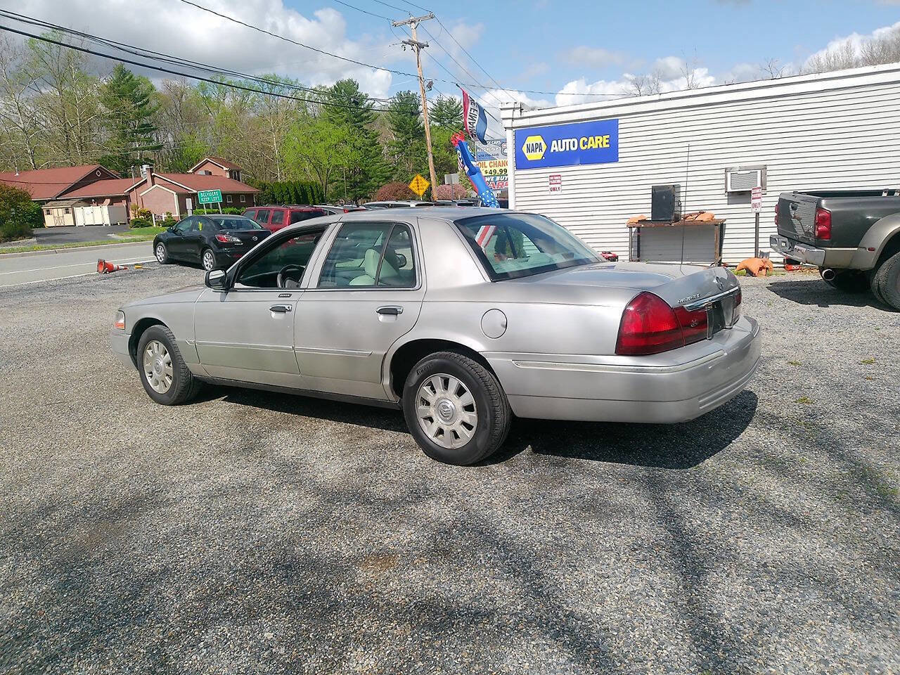 Used 2005 Mercury Grand Marquis LS image 4
