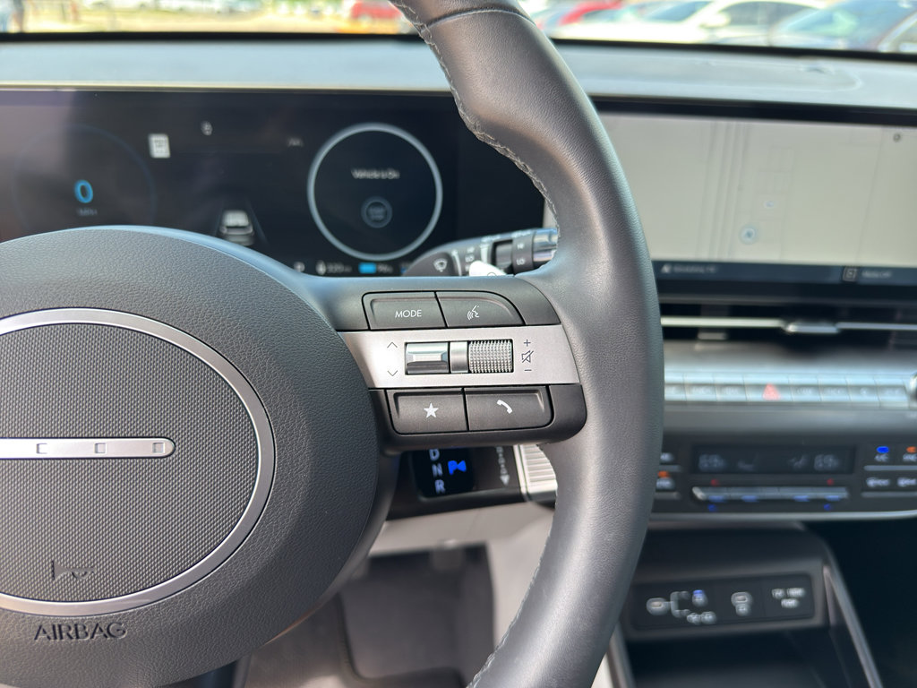 Used 2024 Hyundai Kona SEL FWD image 14