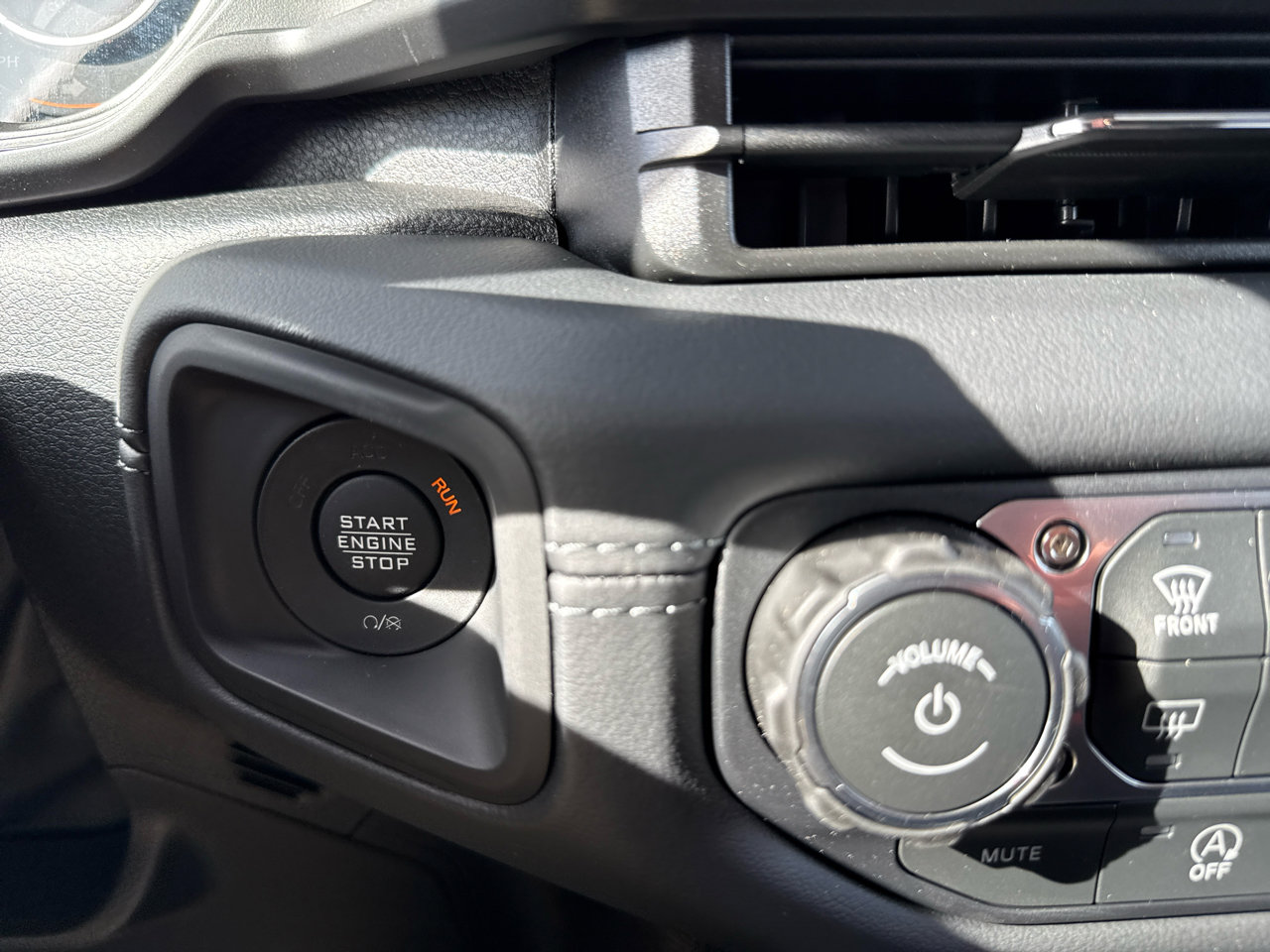 New 2026 Jeep Gladiator Rubicon image 30