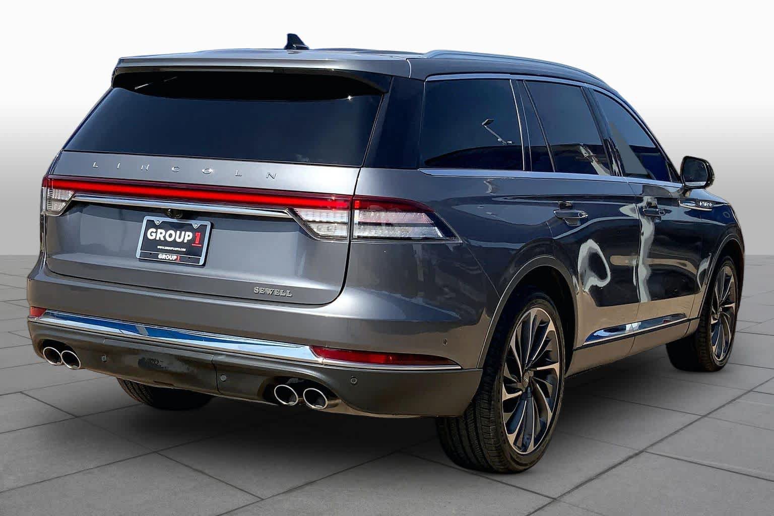 Used 2022 Lincoln Aviator Reserve w/ Equipment Group 201A AWD/4WD image 13