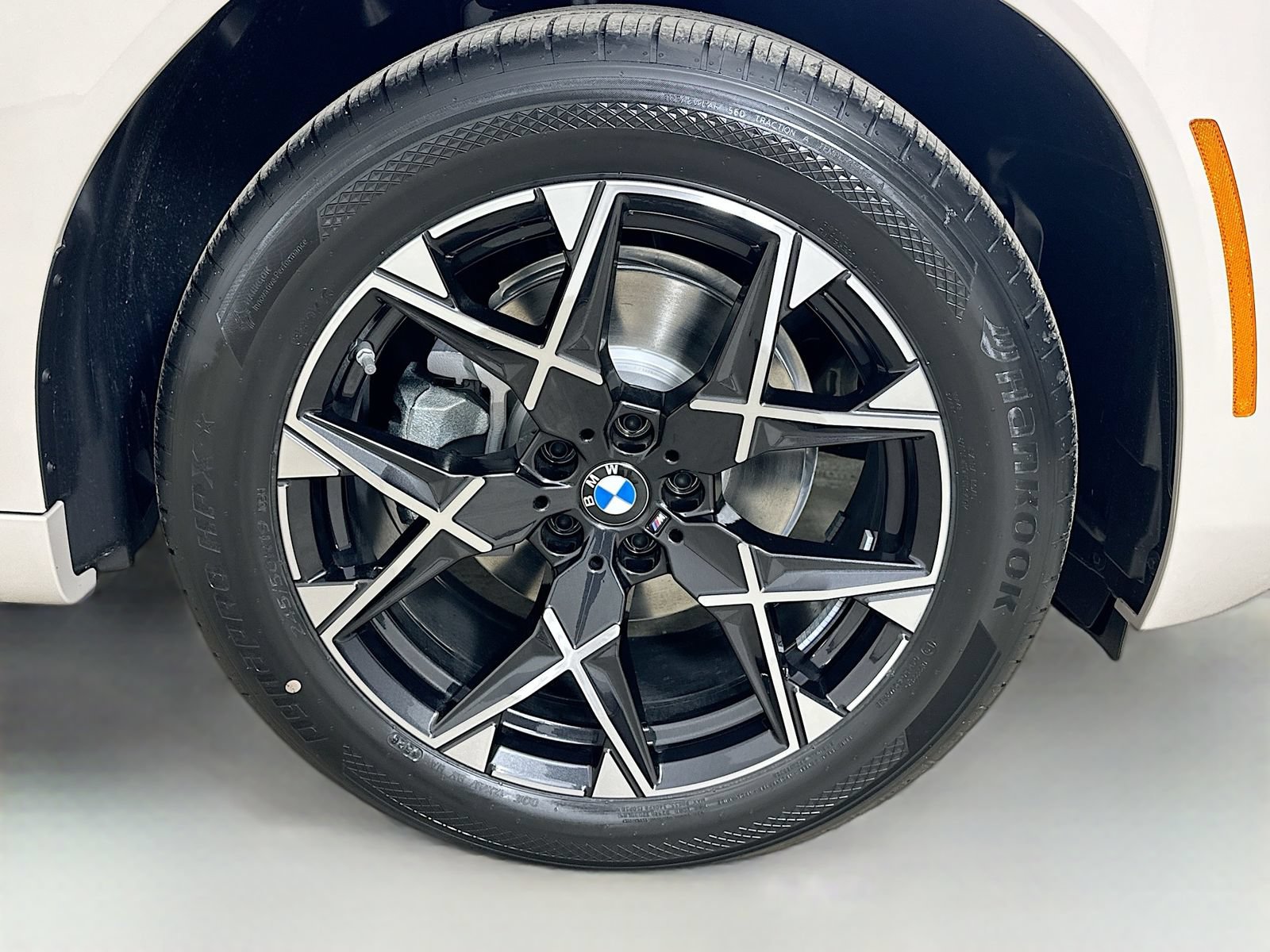 New 2026 BMW X3 xDrive30i w/ Premium Package AWD/4WD image 10