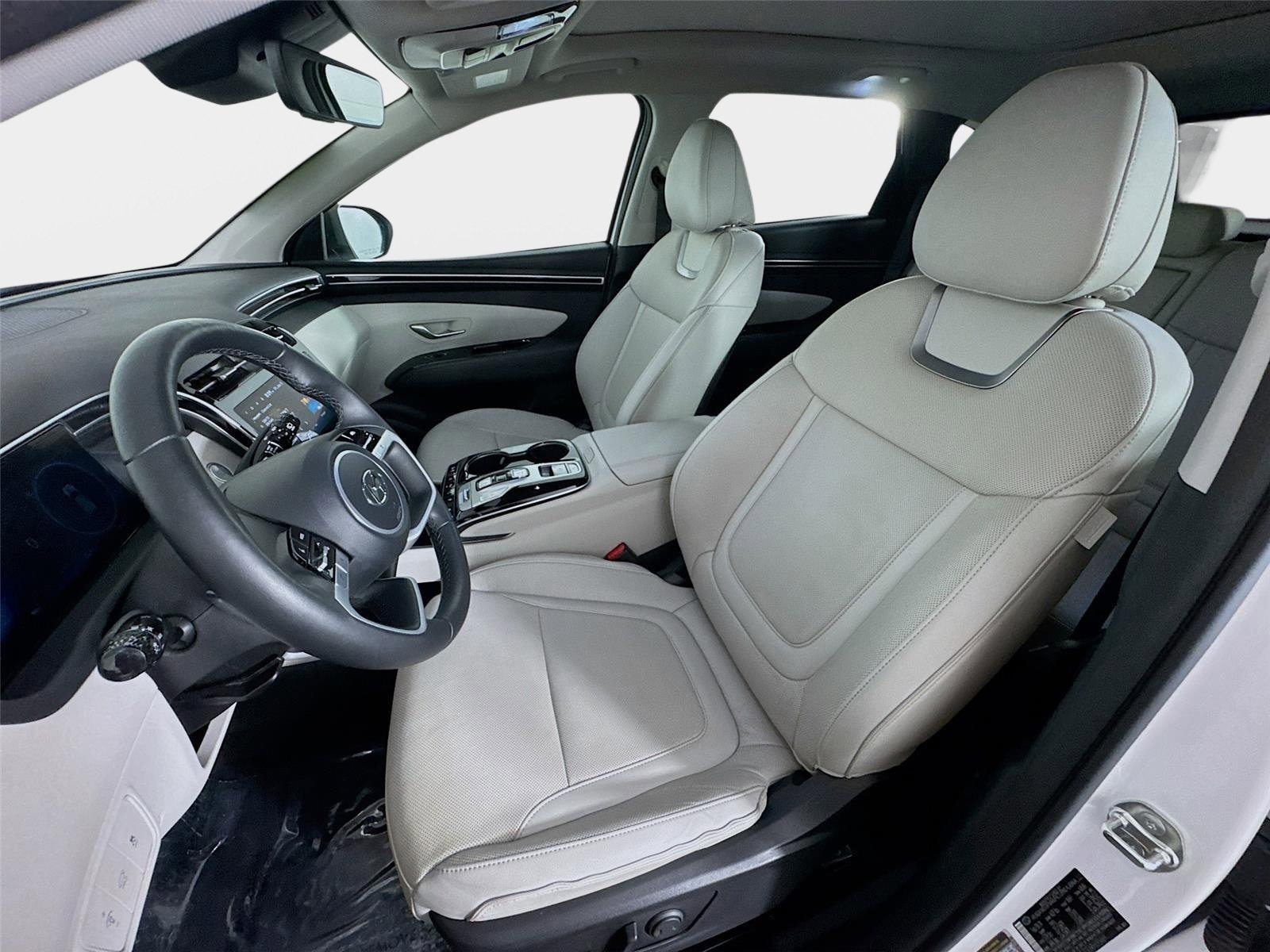 Certified 2024 Hyundai Tucson Limited FWD image 11