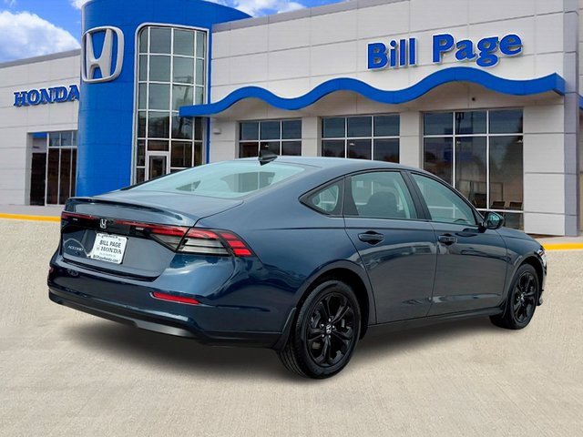 Certified 2025 Honda Accord SE image 7