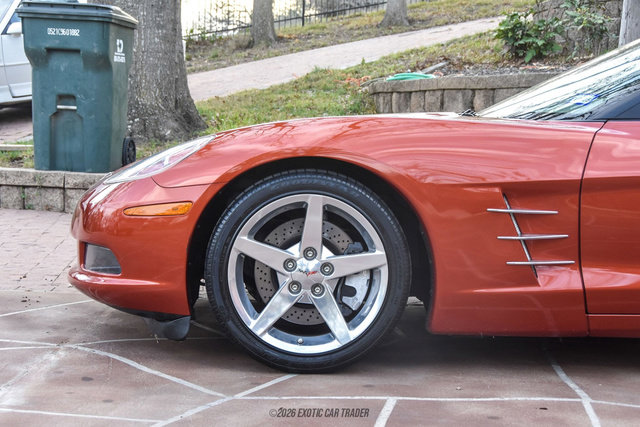 Used 2006 Chevrolet Corvette Convertible w/ Preferred Equipment Group image 4