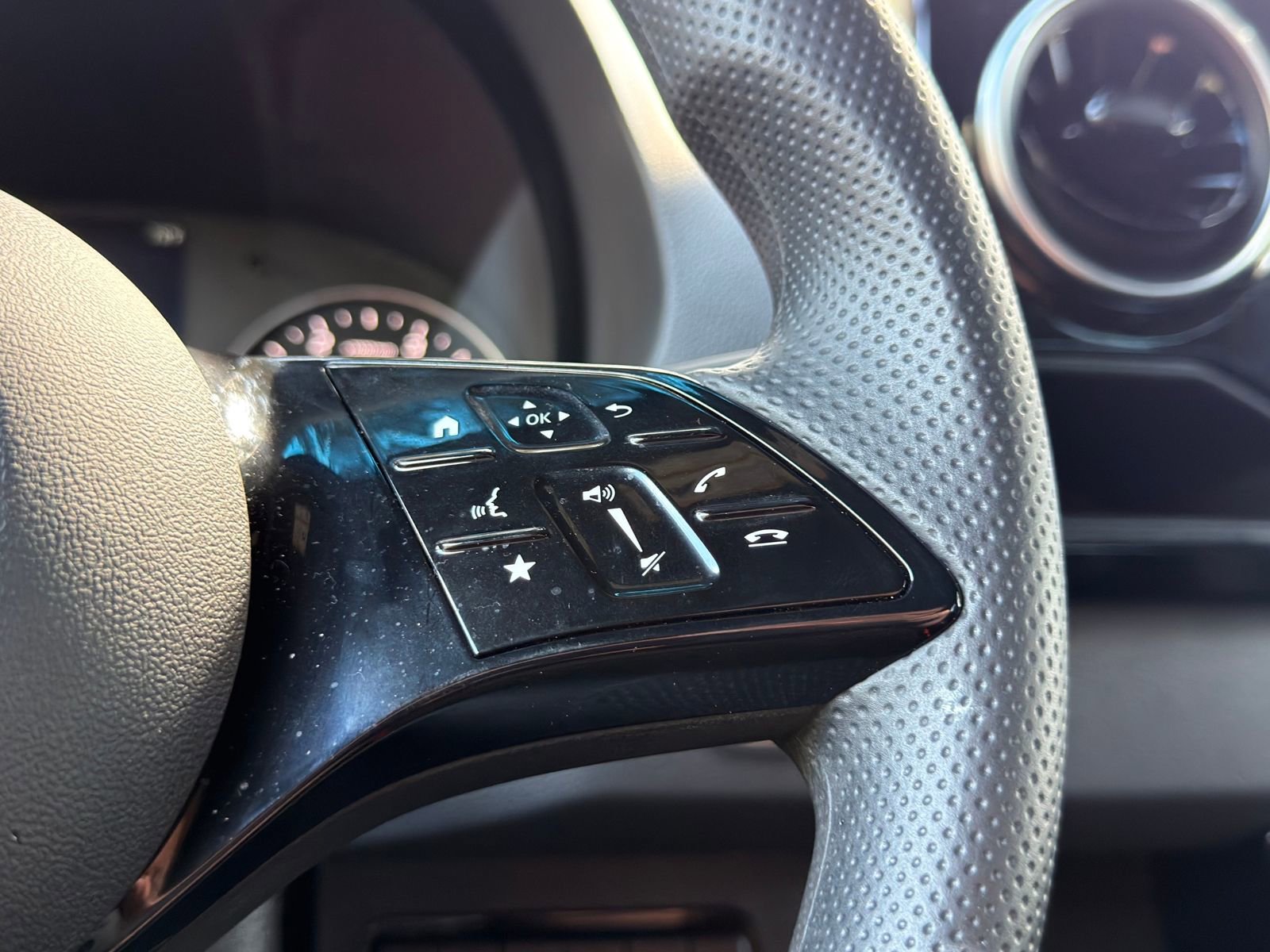 Used 2025 Mercedes-Benz Sprinter 2500 image 21