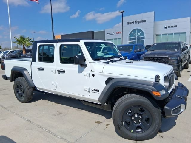 New 2026 Jeep Gladiator Sport