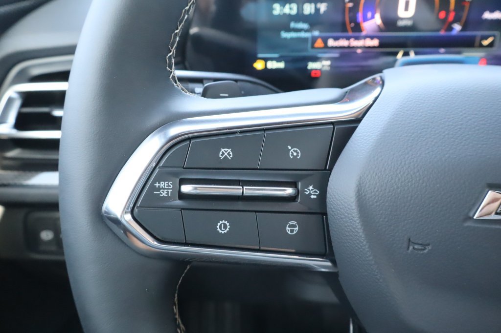 New 2027 Chevrolet Traverse Z71 w/ Enhanced Driving Package AWD/4WD image 20