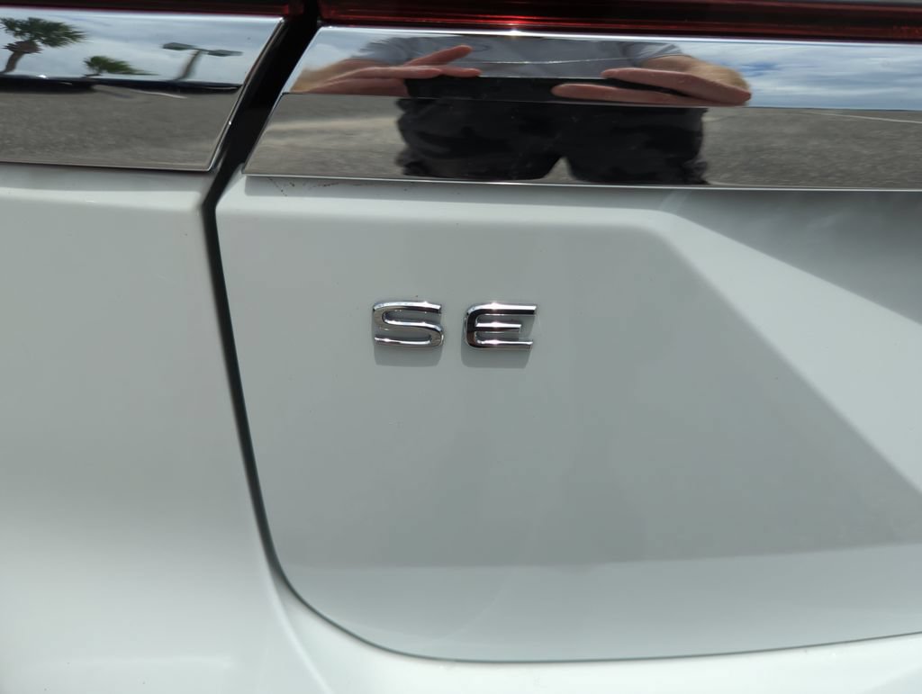 Used 2024 Volkswagen Atlas SE FWD image 22