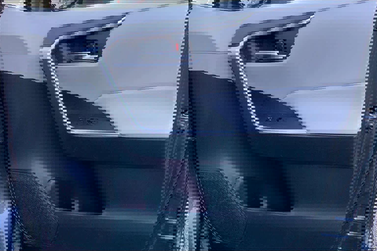 Used 2020 Toyota RAV4 XLE w/ Convenience Package image 22