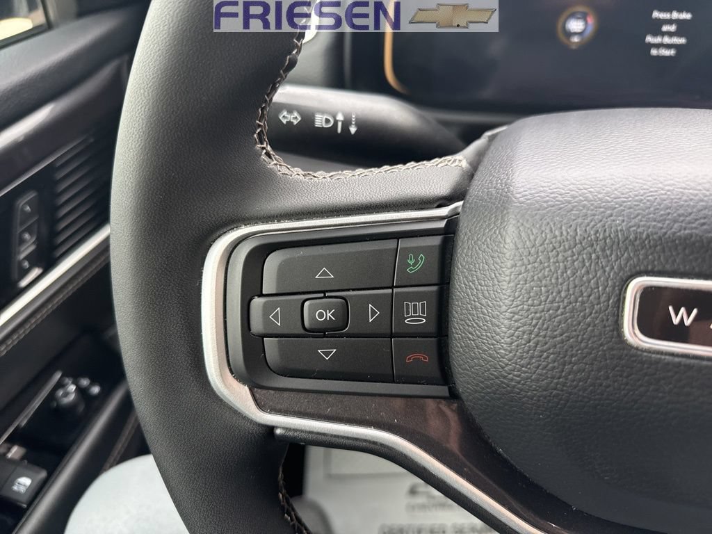 Used 2024 Jeep Wagoneer L 4WD image 15
