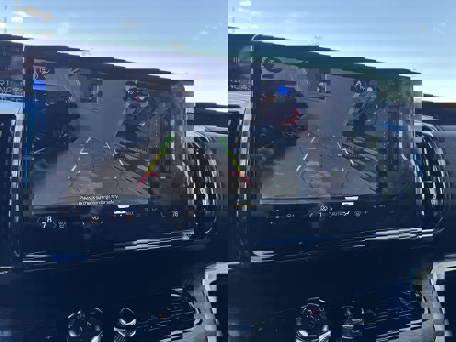 New 2025 Ford Expedition Max Platinum w/ Stealth Appearance Package image 17