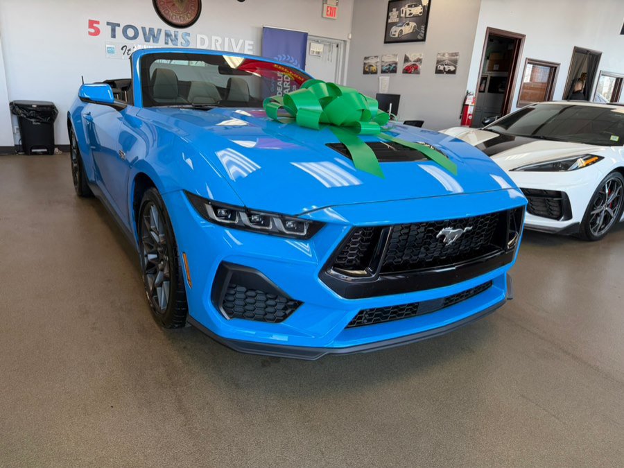 Used 2024 Ford Mustang GT Premium w/ GT Performance Package RWD image 4
