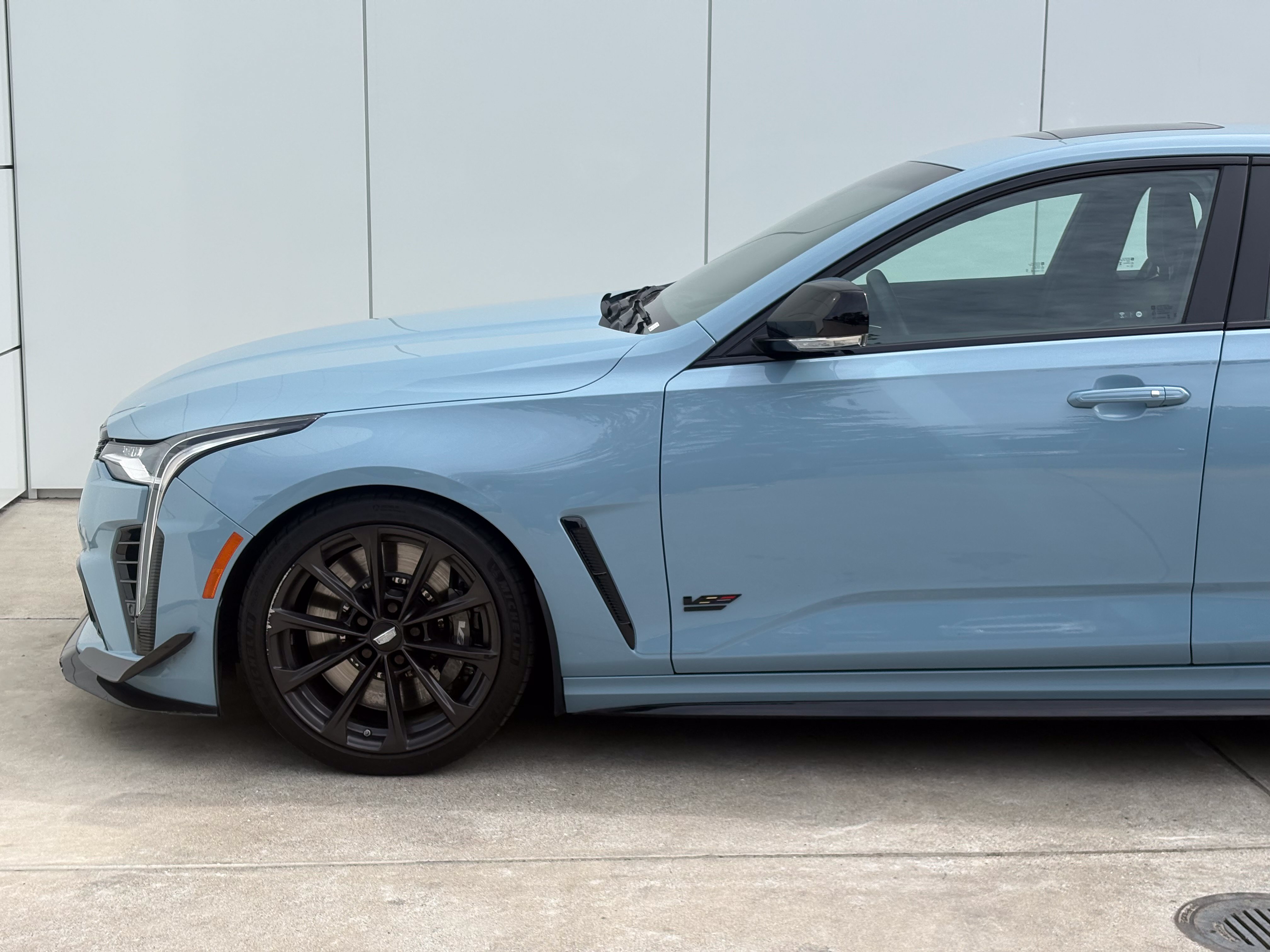 Certified 2025 Cadillac CT4 V Blackwing w/ Carbon Fiber 1 Package RWD image 5