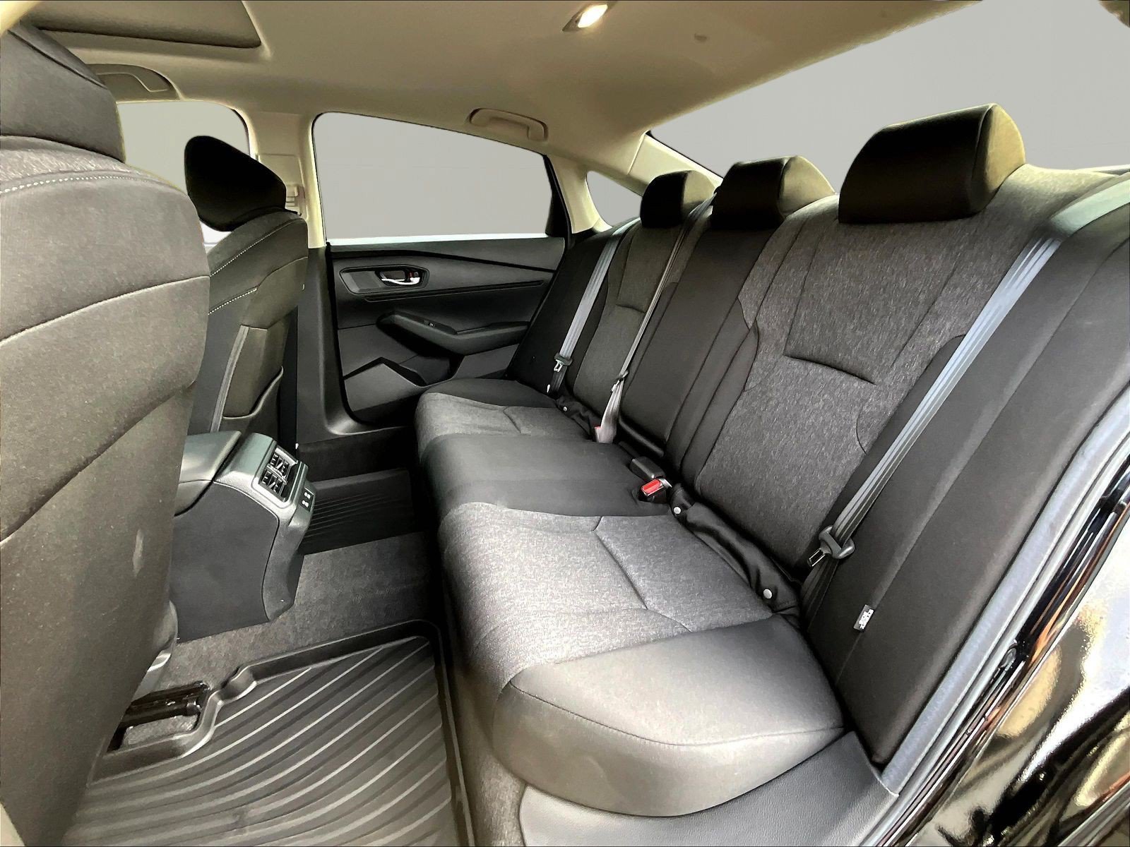 Used 2025 Honda Accord SE image 22