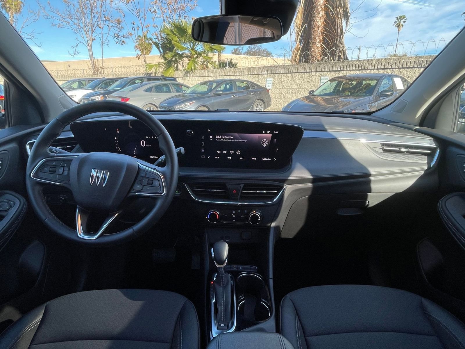 Used 2025 Buick Encore GX Preferred image 32