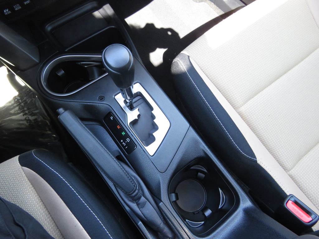 Used 2017 Toyota RAV4 XLE w/ Carpet Mat Package AWD/4WD image 23