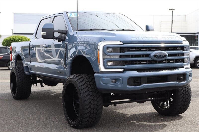 Used 2023 Ford F350 Platinum AWD/4WD image 7