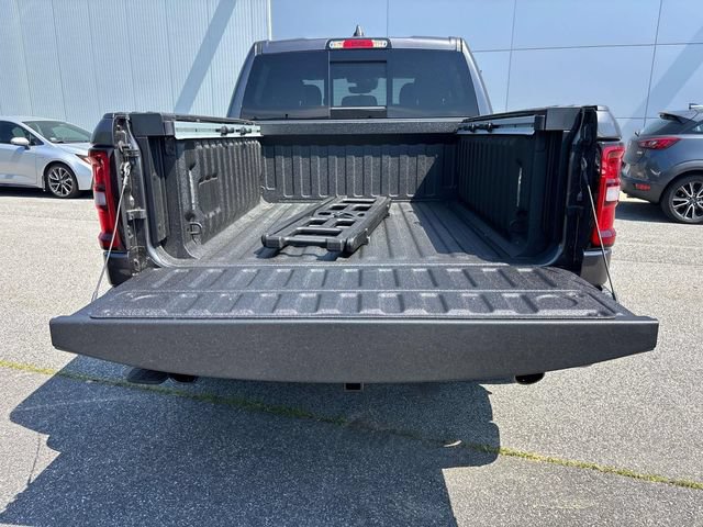 New 2026 RAM 1500 4x4 Crew Cab image 4