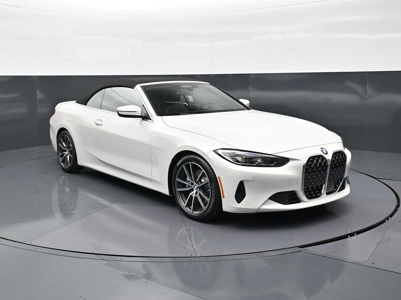 Used 2021 BMW 430i Convertible w/ Premium Package RWD image 3