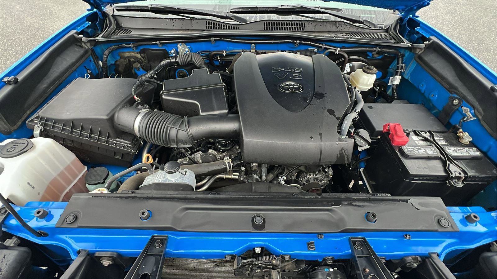 Used 2020 Toyota Tacoma TRD Sport image 10