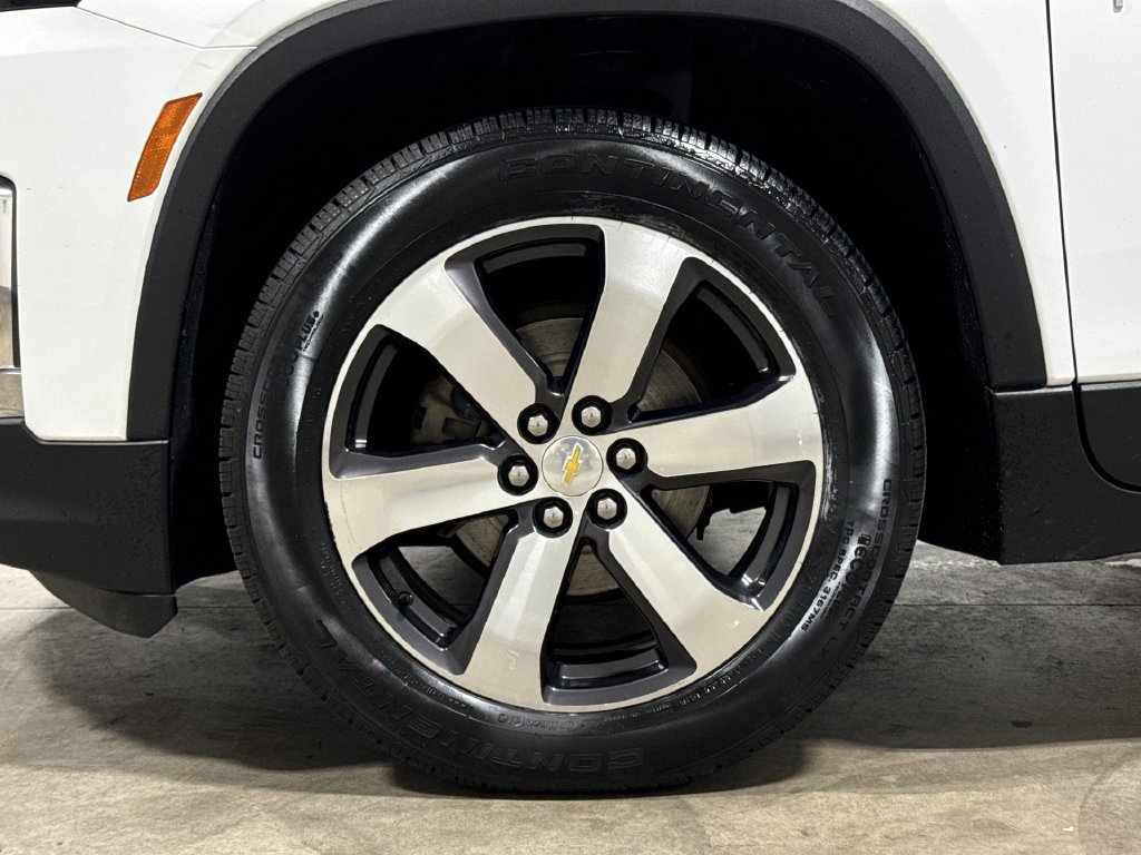 Used 2023 Chevrolet Traverse LT w/ LT Premium Package AWD/4WD image 28