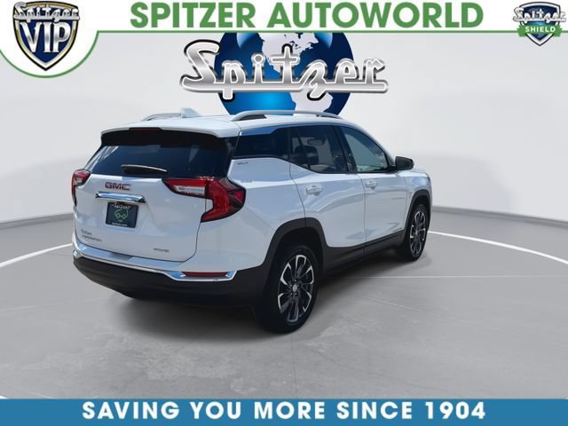 Used 2024 GMC Terrain SLT w/ LPO, Floor Liner Package AWD/4WD image 9