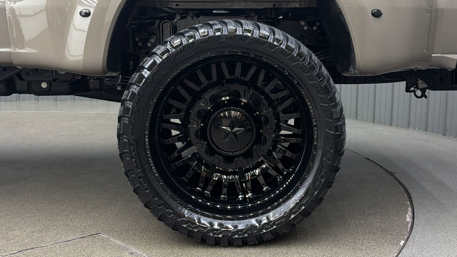 Used 2026 Ford F450 Platinum w/ Platinum Plus Package image 12