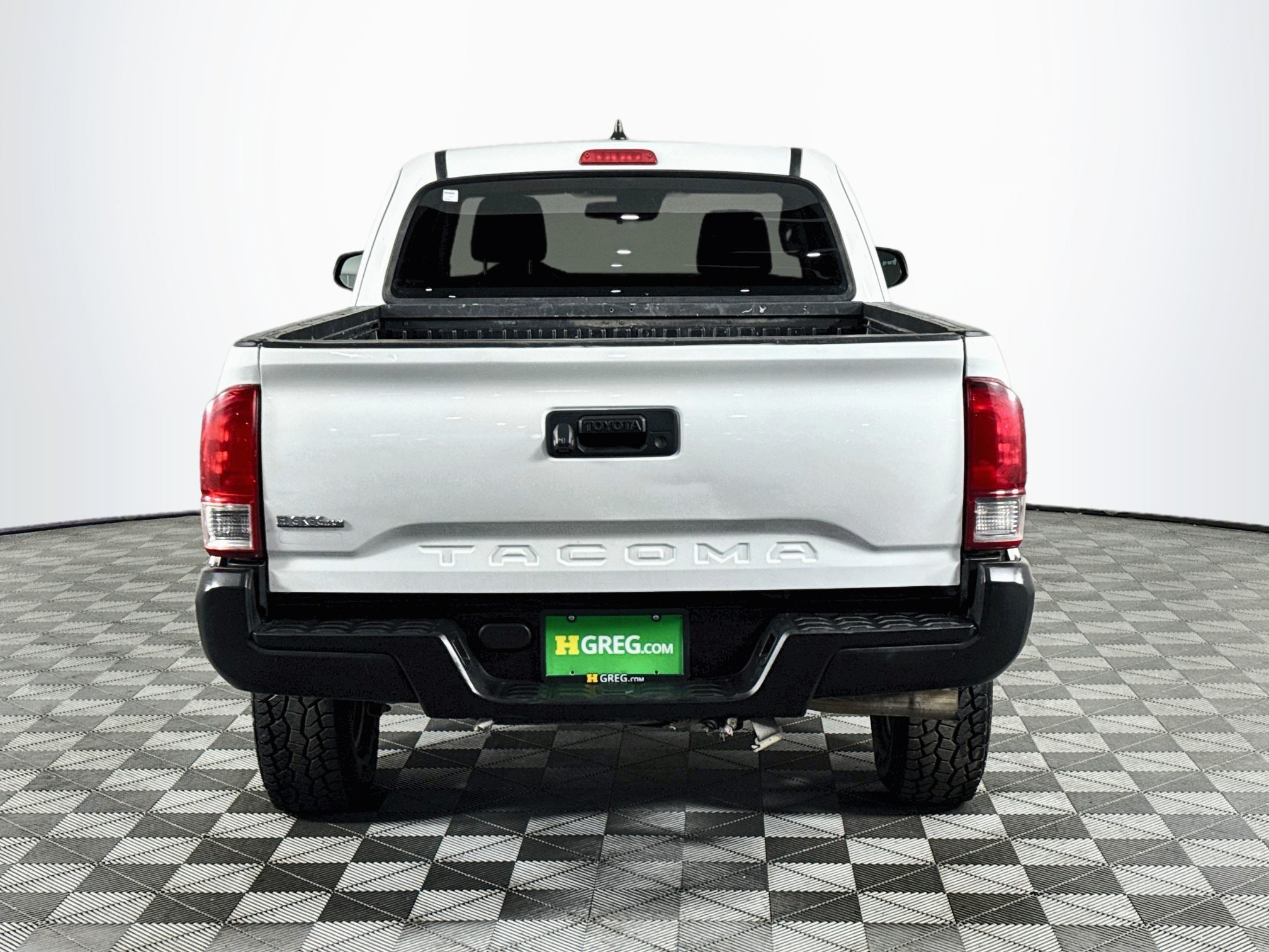 Used 2022 Toyota Tacoma SR RWD image 7