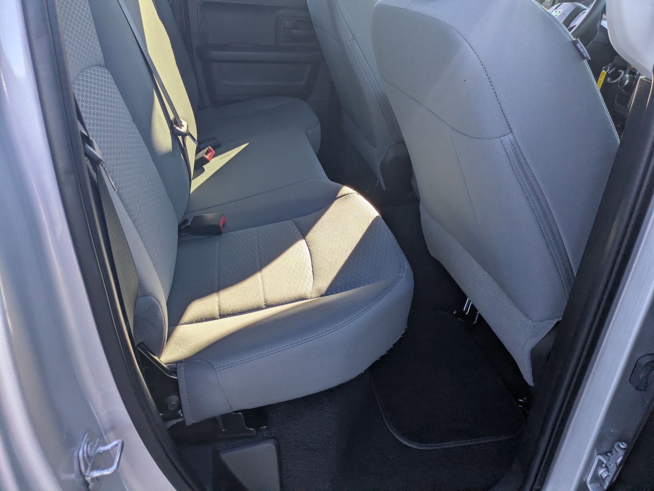 Used 2017 RAM 1500 Express image 30