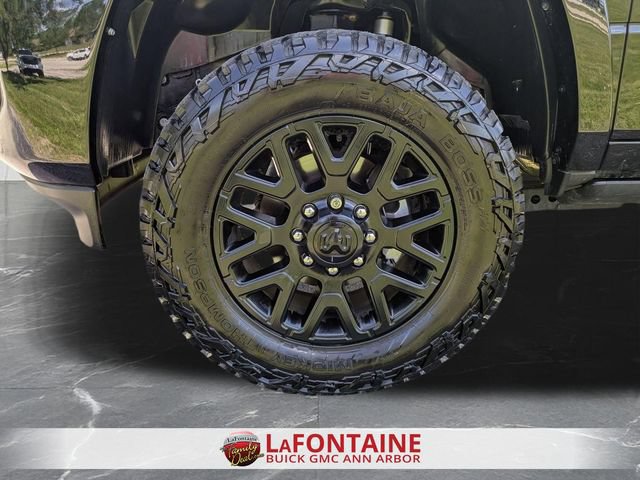 Used 2025 RAM 2500 Limited AWD/4WD image 33