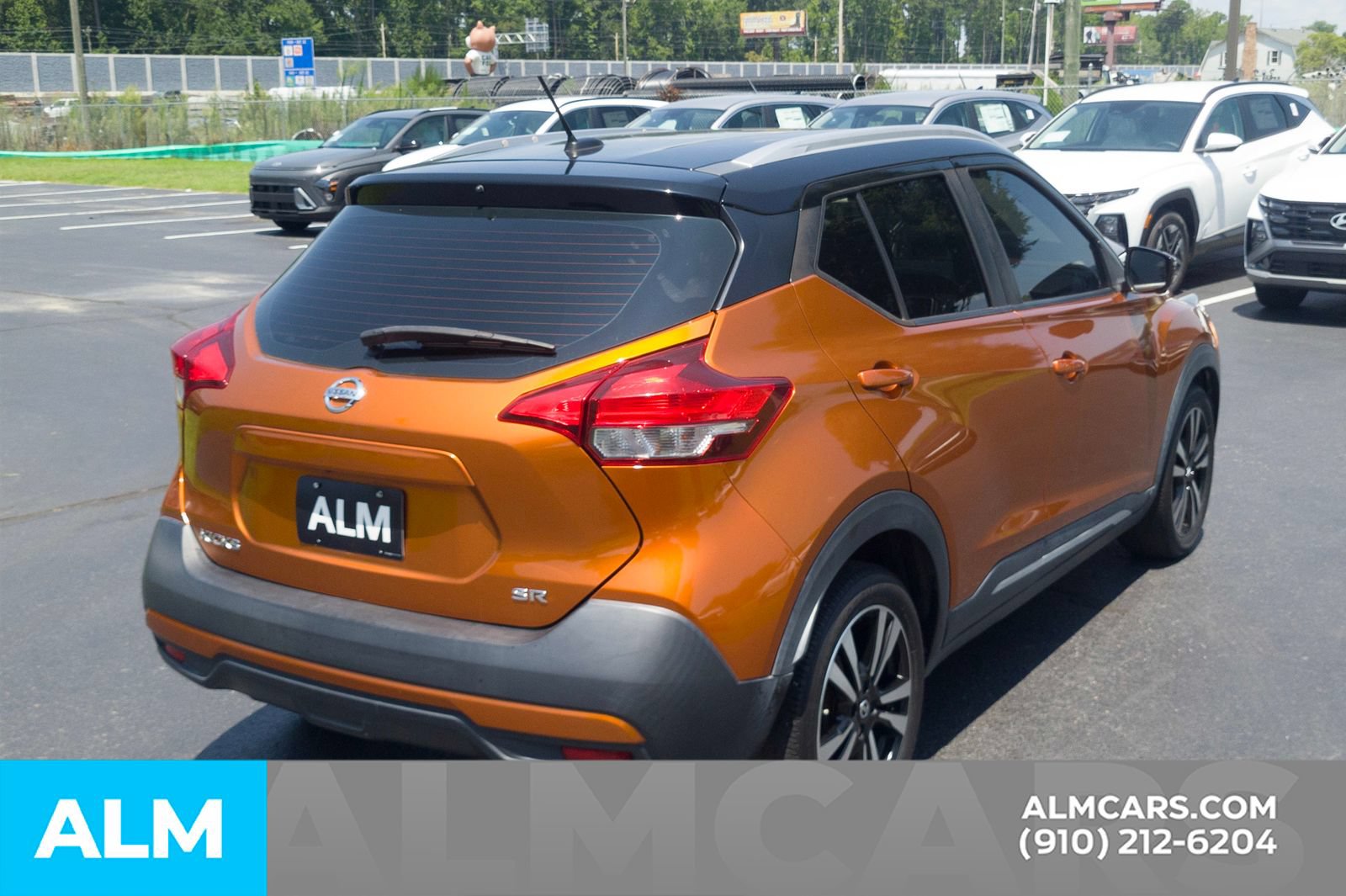 Used 2019 Nissan Kicks S FWD image 5