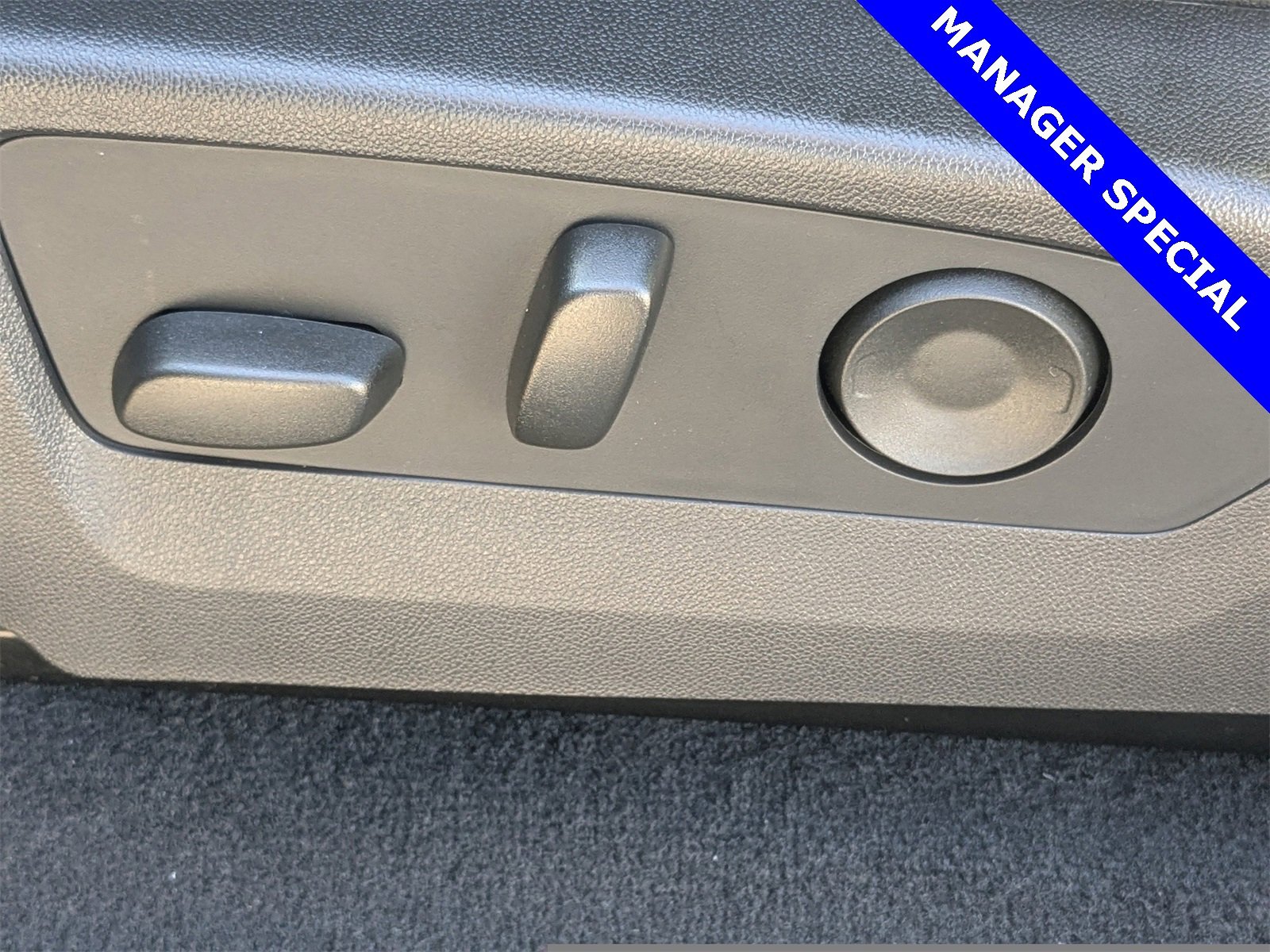 Used 2024 Chevrolet Colorado ZR2 w/ ZR2 Bison Edition image 21