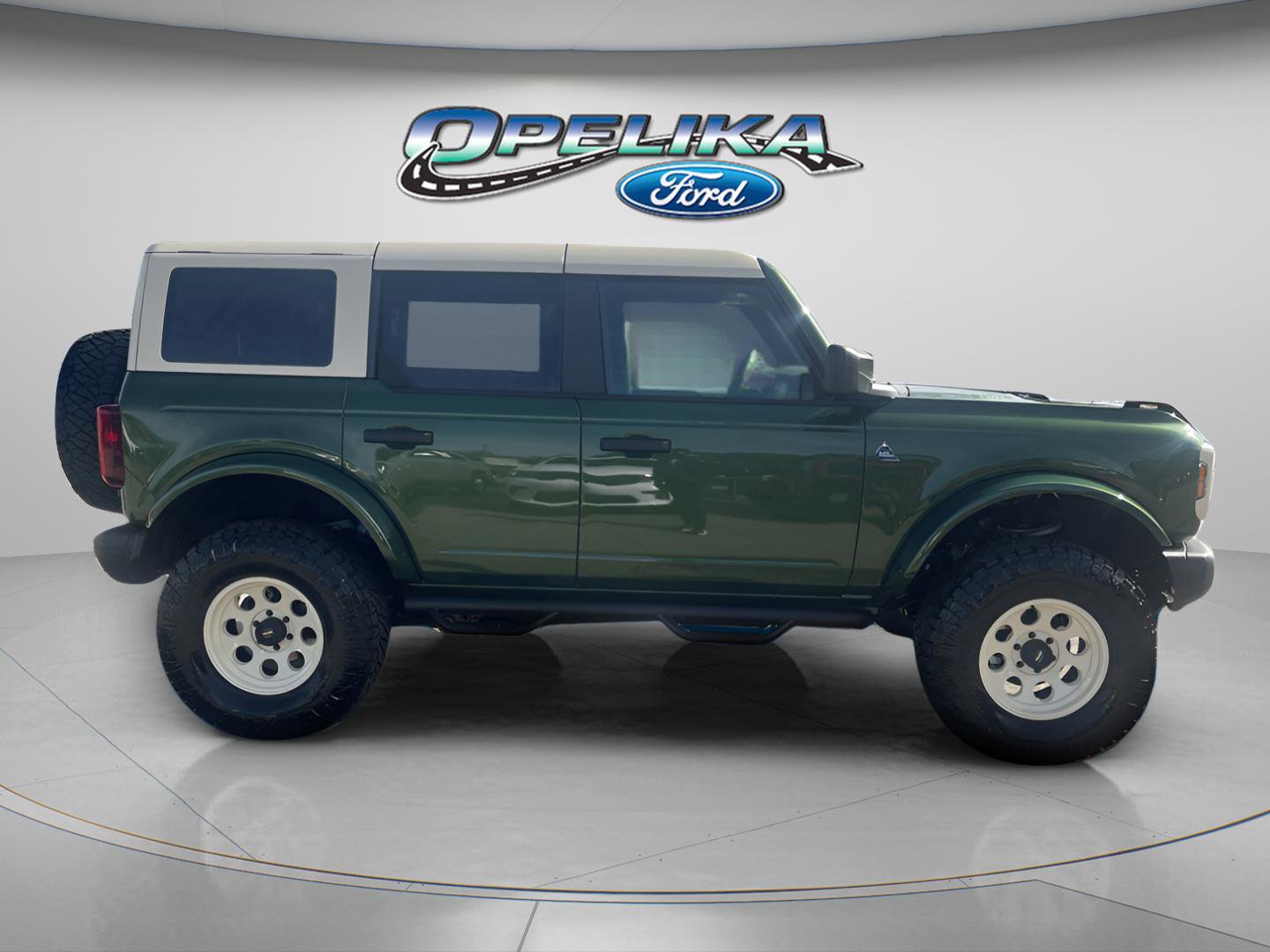 New 2024 Ford Bronco Black Diamond w/ Sasquatch Package AWD/4WD image 5