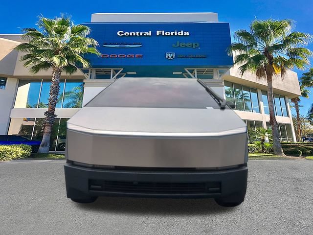 Used 2024 Tesla Cybertruck AWD Crew Cab image 3