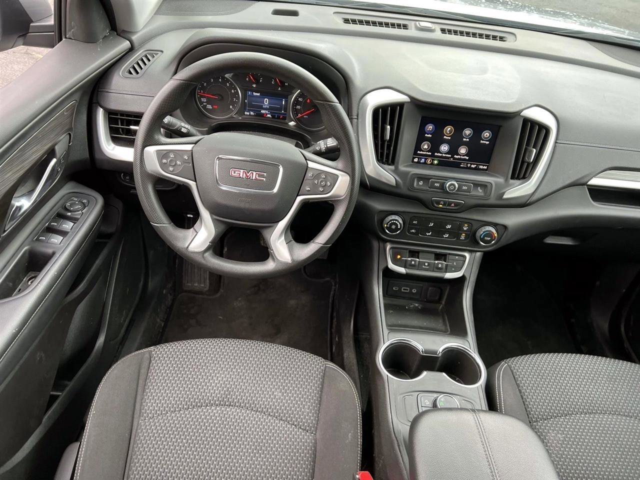 Used 2024 GMC Terrain SLE FWD image 12