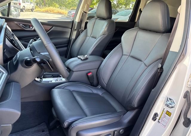 Used 2025 Subaru Ascent Touring w/ Popular Package #2 image 9