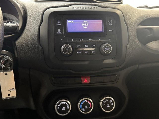 Used 2015 Jeep Renegade Sport w/ Power & Air Group image 17