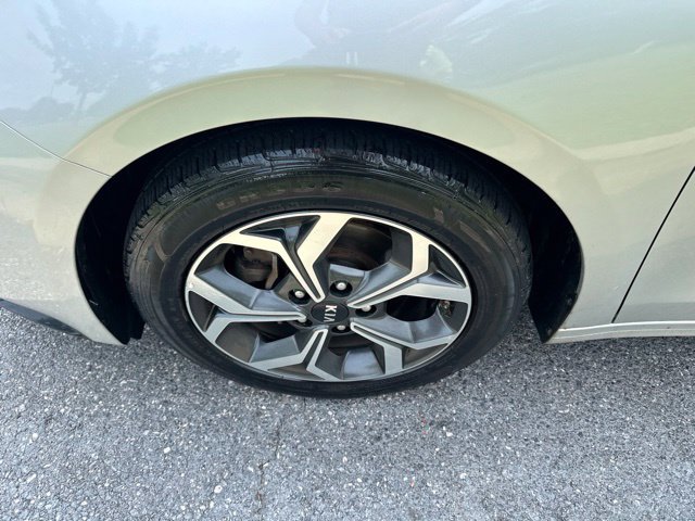 Used 2021 Kia Forte LXS FWD image 28