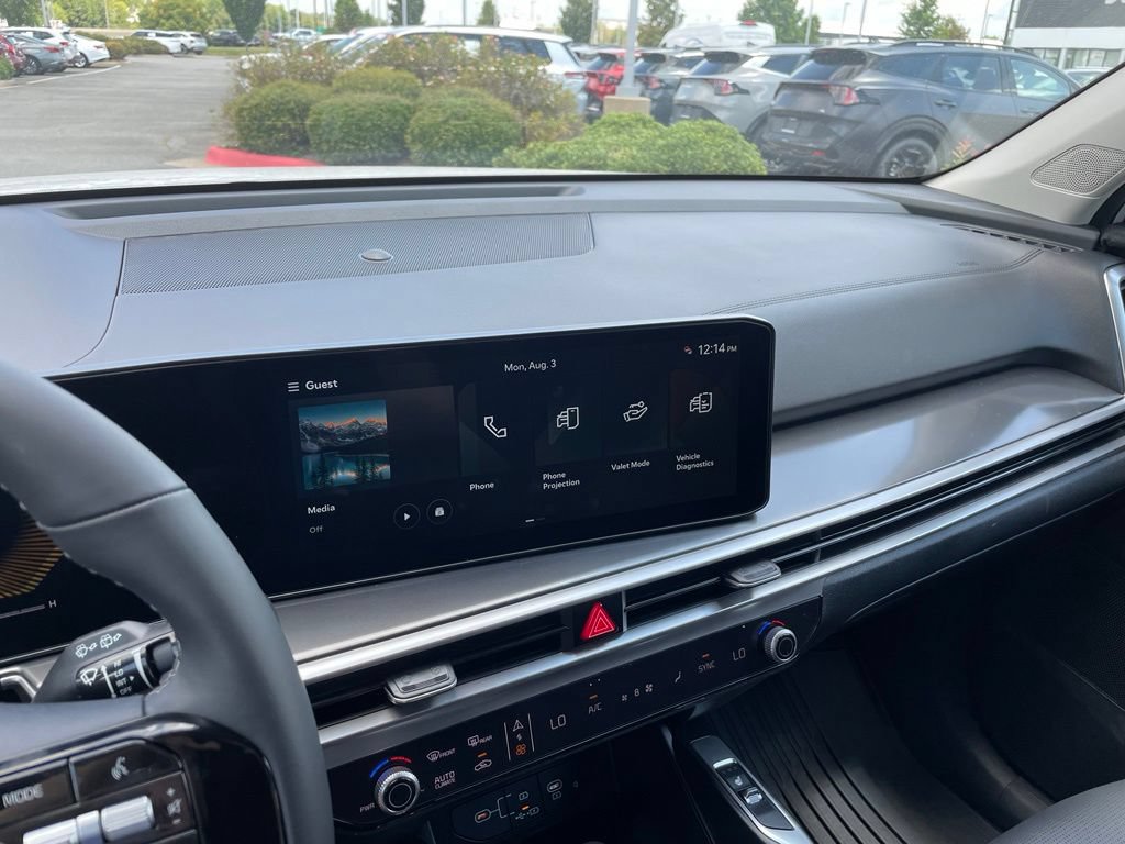 New 2026 Kia Sorento S w/ S Panoramic Sunroof Package FWD image 16