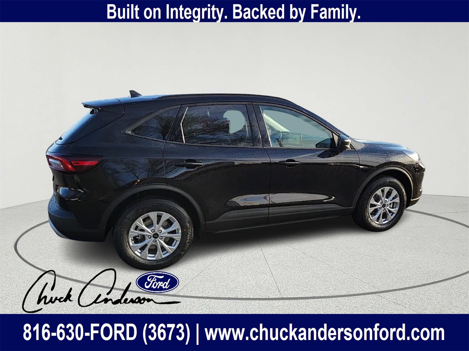 New 2025 Ford Escape Active w/ Active Premium Tech Pack image 3