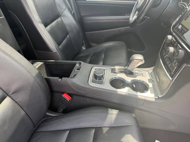 Used 2022 Jeep Grand Cherokee Limited AWD/4WD image 19