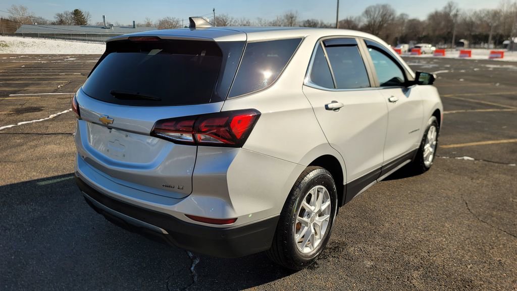 Used 2022 Chevrolet Equinox LT image 12