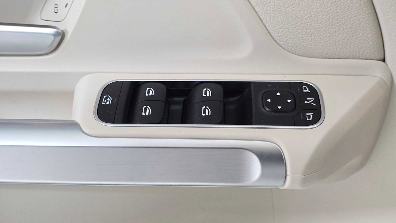 Certified 2022 Mercedes-Benz GLB 250 4MATIC image 24